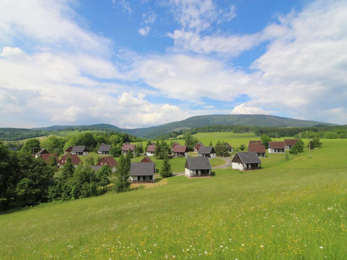 Holiday Home Holiday Hill 44 By Interhome Cista  Zewnętrze zdjęcie
